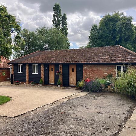 Upper Wood End Farm Holiday Cottages Marston Moreteyne Zewnętrze zdjęcie
